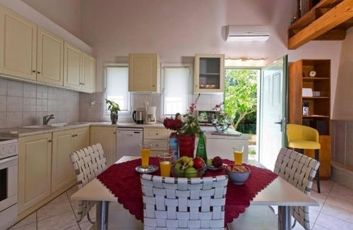 Perama House | Achilles Country House