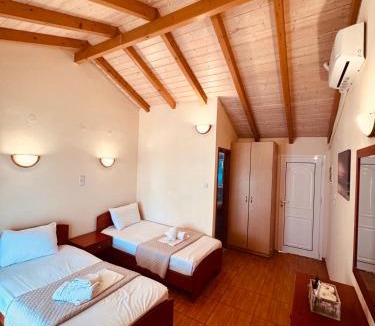 Zalongo Apartment | Acrogiali Rooms