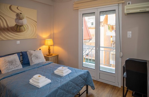 Petralona Apartment | Acropolis Terrace view apartment