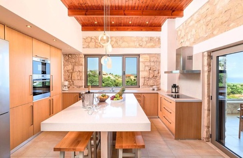 Kournas House | "Acrothea Villa Beheizter Pool" by Interhome