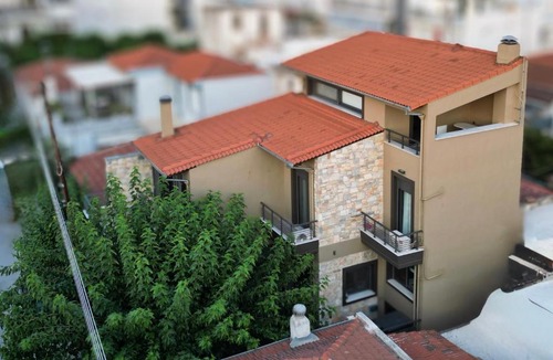 Volos City Centre House | Admitou Urban Villa