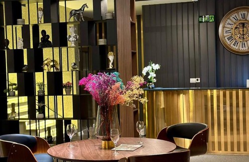 Mitrovicë Hotel | Ador Hotel North Mitrovica