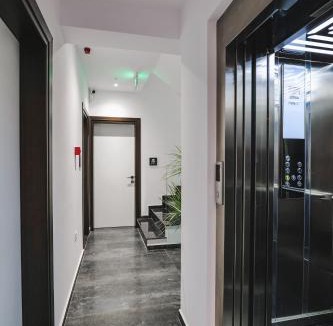 Qender Hotel | ADORA's VIEW HOTEL