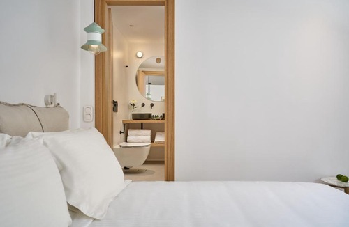 Ornos Hotel | Adorno Beach Hotel and Suites
