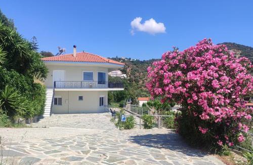 Agii Apostoli House | Aegean Beachfront Apartment
