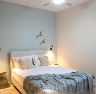 Azolimnos Apartment | Aegean Crown