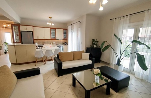 Pangaio Apartment | Aelia Horizon