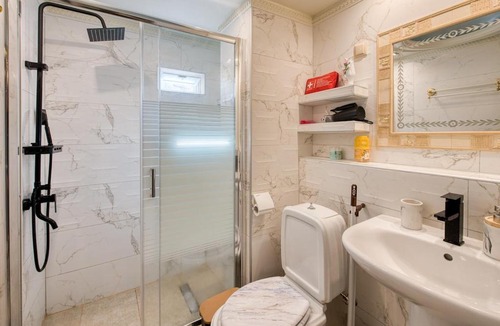 Stavroupoli Apartment | Aelia House by ΜΡS