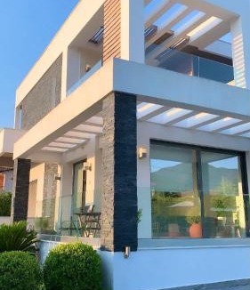 Stavros Apartment | Aelia Living