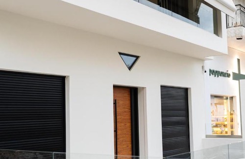 Petroupoli Apartment | Aelia Suite Romantic Jacuzzi Retreat Private Stay