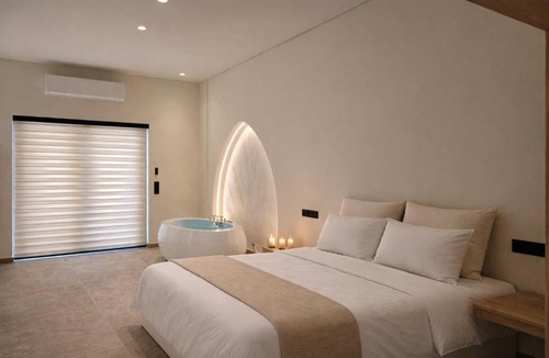 Petroupoli Apartment | Aelia Suite Romantic Jacuzzi Retreat Private Stay