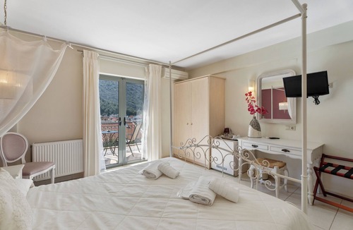 Nafplion City Centre Bed & Breakfast | Aerinon Guesthouse