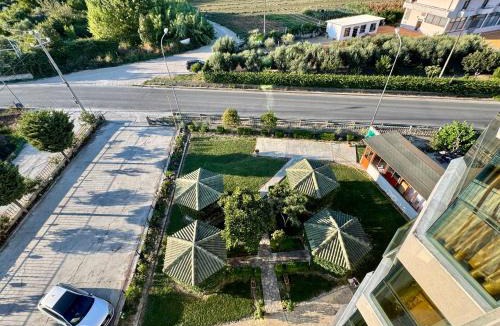 Preze Hotel | Aerostay Hotel