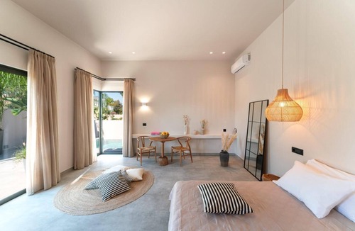 Ixia Hotel | Afesou Suites Helios, Suites