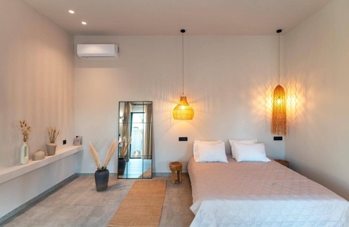 Ixia Hotel | Afesou Suites Helios, Suites