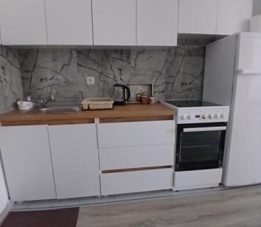 Çagllavicë Apartment | Affordable and Fully Furnished Apartment Fushë Kosovë, Ground Floor
