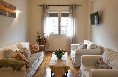 Nea Smirni Apartment | Afrodite's apartment (close to Athens city center)