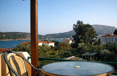 Kardamyla Apartment | Agali Beach - Sea View Apartment in Chios