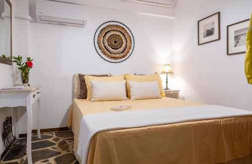 Karlovassi Apartment | Agnanti Seaview Villa