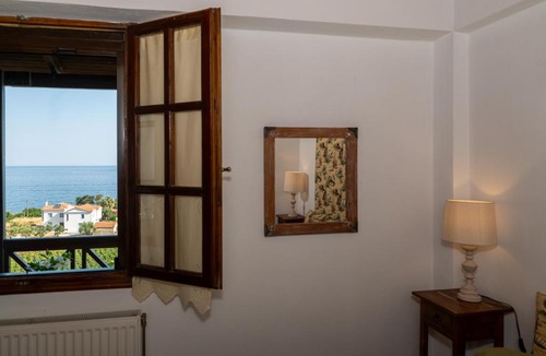 Karlovassi Apartment | Agnanti Seaview Villas