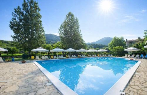 Xanthi Bed & Breakfast | Agriani Hotel - Xanthi Pool & Mountain Views