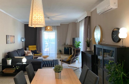 Evosmos Apartment | Agustin Apartment in Thessaloniki-penthouse-free parking