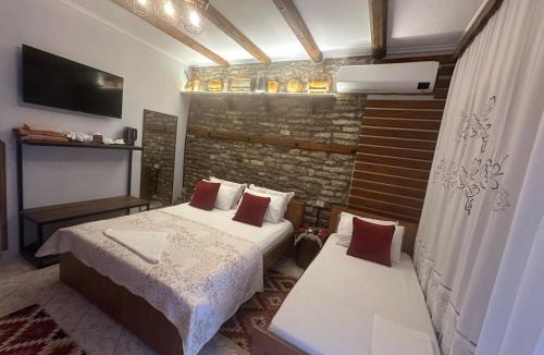 Gjirokaster Hotel | Ahmetaj Guest House