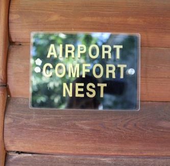 Kamez House | Airport Comfort Nest
