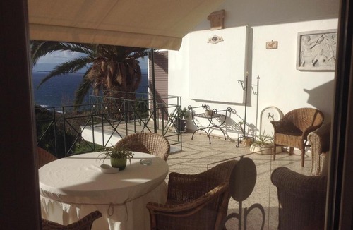 Halepa Hotel | Akrotiri Hotel