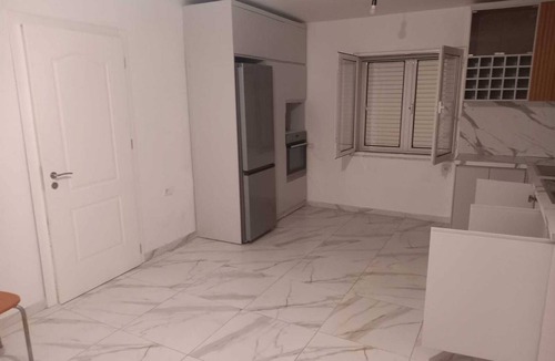 Tirana House | Alabaster House the center of Tiran