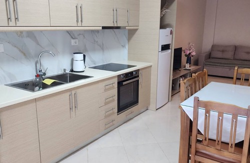 Qender Apartment | Albania Dream Holidays Accommodation