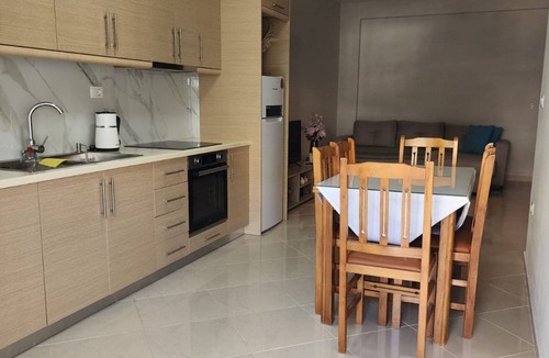 Qender Apartment | Albania Dream Holidays Accommodation
