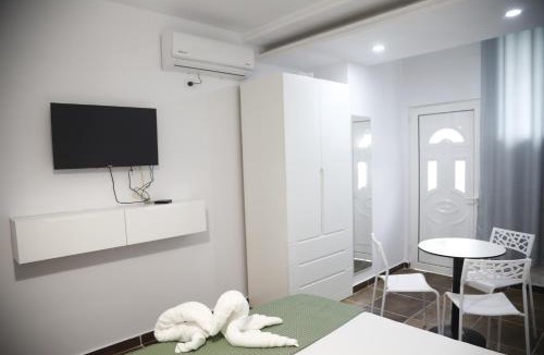 Rade House | Albania Haven