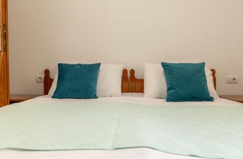 Aliko House | Aldi's Guesthouse