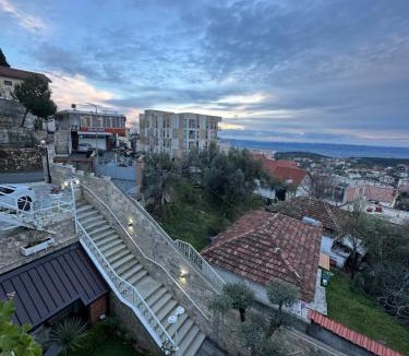 Kruje Bed & Breakfast | Alesio Guest House