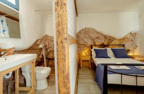Himare Bed & Breakfast | Alex Boutique Hotel