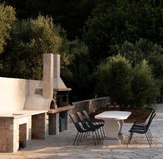 Leonidio Villa | Alex Stone Villa