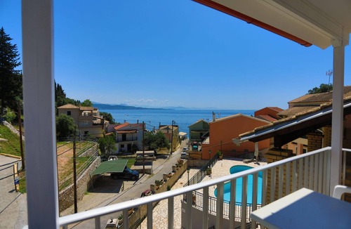 Katavolos Apartment | Alexandra Apartment in Katavolos