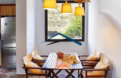 Kea House | Alexandrea, family home near Vourkari