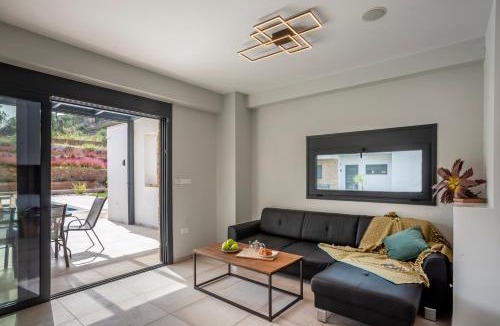 Pefkochori Apartment | Alfie Luxury villa with private pool