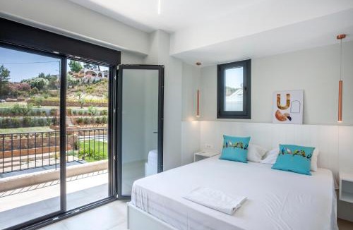 Pefkochori Apartment | Alfie Luxury villa with private pool