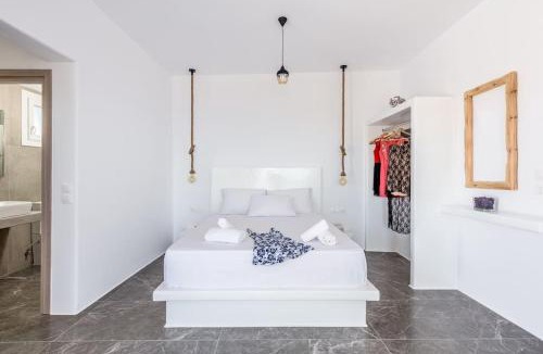 Milos House | Alisahni Studio Sea View