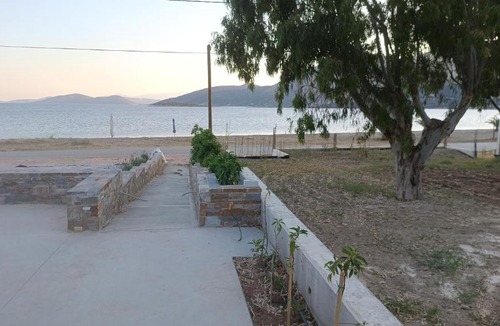 Kymi-Aliveri House | Almira Seaside Suites