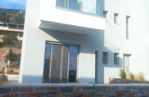 Kymi-Aliveri House | Almira Suites by the sea 2