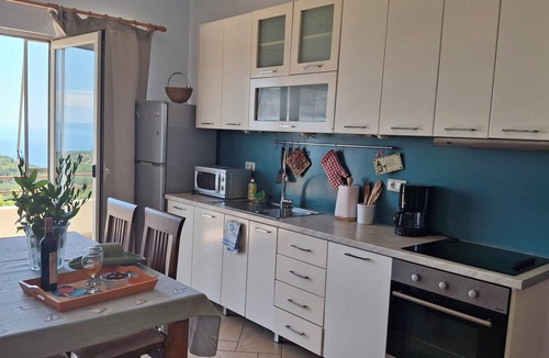 Vuno House | Almond Apartment
