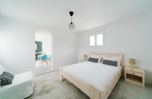 Vlychada Apartment | Almond Deluxe Suite