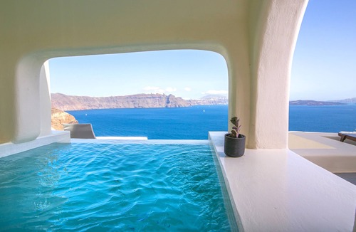 Oia Hotel | Aloia Villas