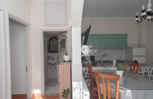 Karlovassi Apartment | Alonaki home 1