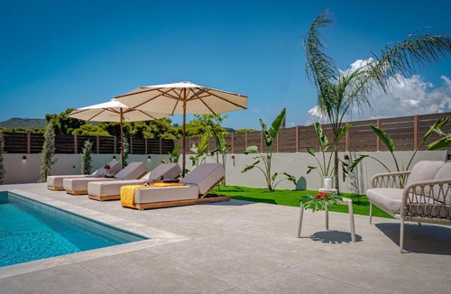Vasilikos Villa | Alpha Waves By Banana Beach