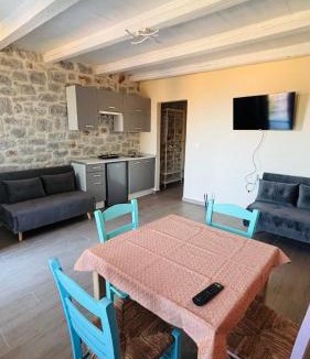 Omales Apartment | Althea Village